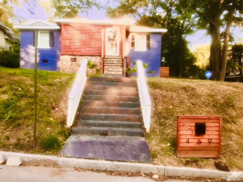 Remodeled home located in English Ave - Image 1