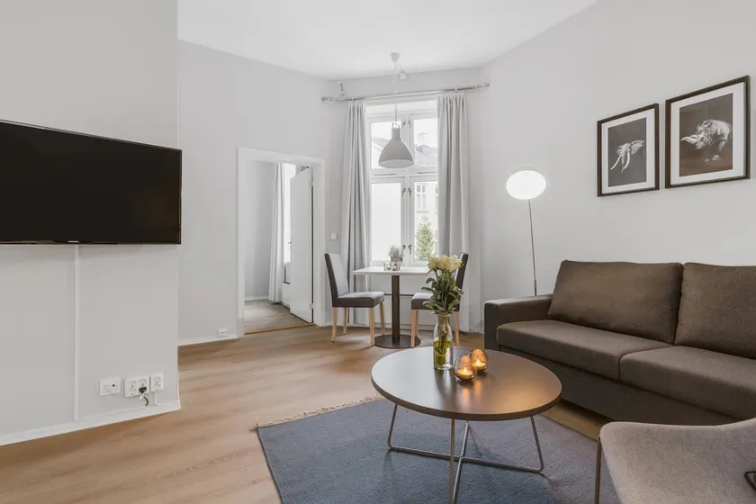 One-Bedroom Apartment For Two - Image 1