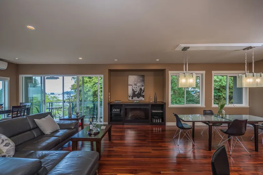 Luxury Penthouse Downtown Nanaimo - Image 1