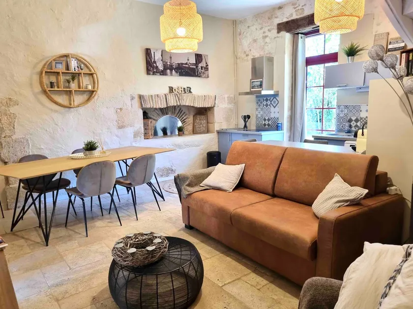 Charming house with garden - 15 min from Futuroscope - Image 1