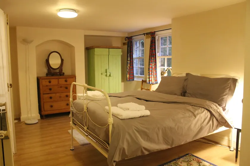 Spacious 1 bed flat +pking in desirable Summertown - Image 1