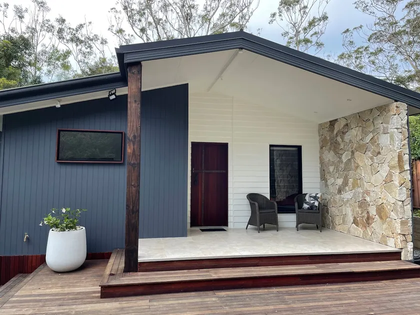 Stay at the Forest Bower a Springbrook Retreat - Image 1