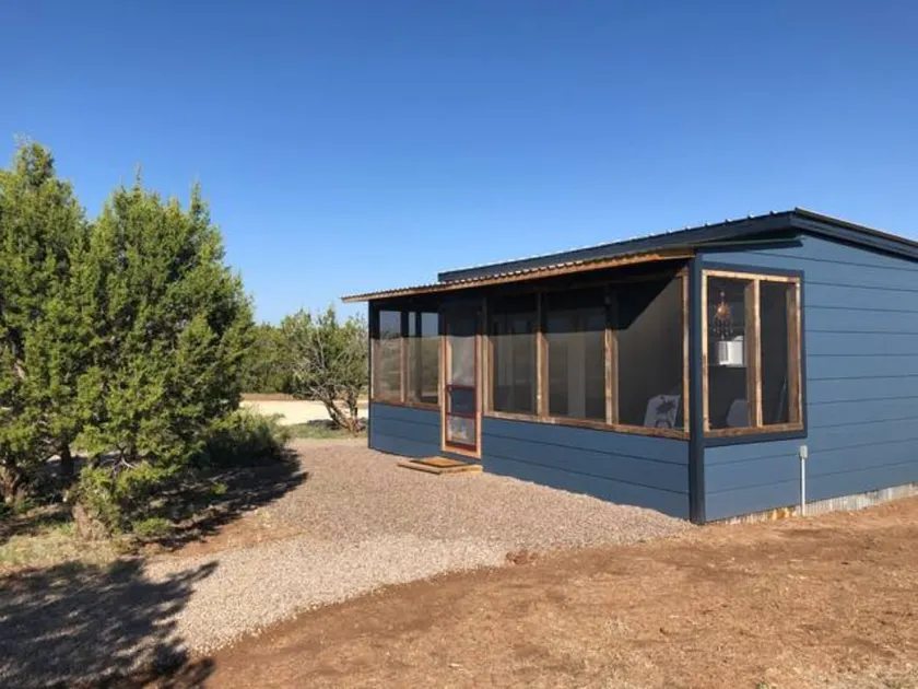 Explorer's Hideout - Handcrafted Cabin for 4ppl - Image 1