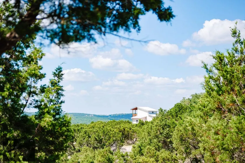 Secluded Sky Cabin at White Branch near Austin - Image 1