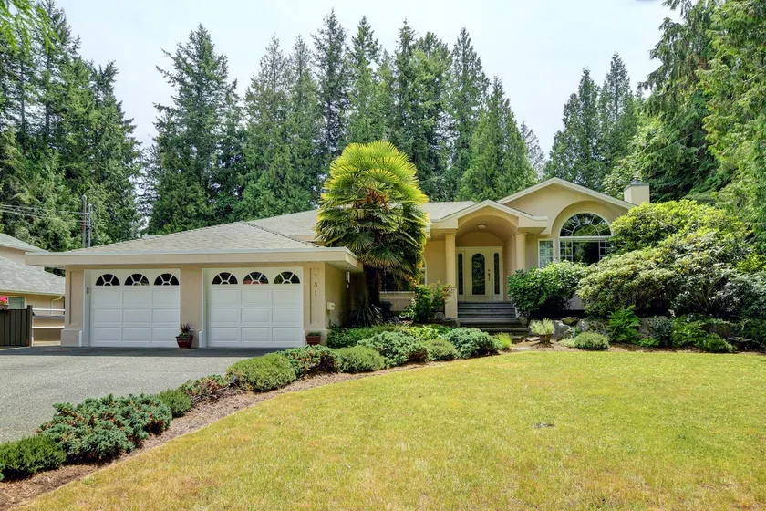 Visit Victoria large 2 bedrooms beautiful gardens - Image 1