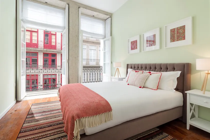 Faisama 5 • Balcony view + Next to Ribeira! - Image 1