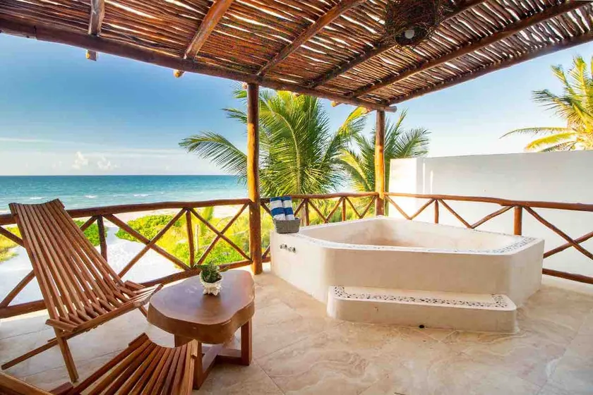 AMANECER APARTMENT. Oceanfront, luxury - Image 1