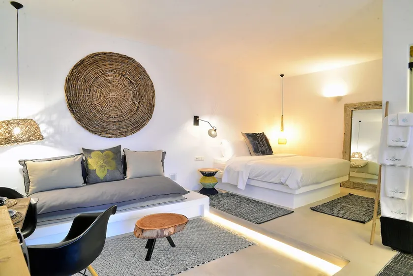 Aloe Mare Suite 6 - Image 1