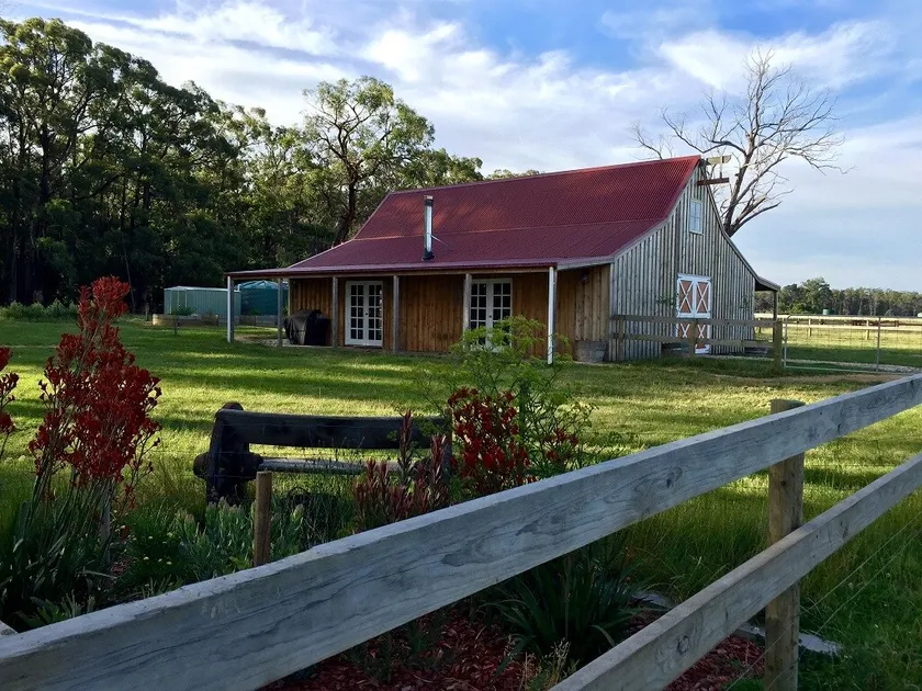 Tessy’s Run Farm Stay Accomodation - Image 1