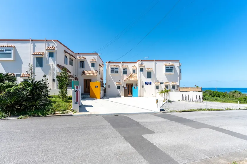 The Villas: Ocean View Private Villa, 10-minute walk to Churaumi Aquarium, no cleaning fee - Image 1