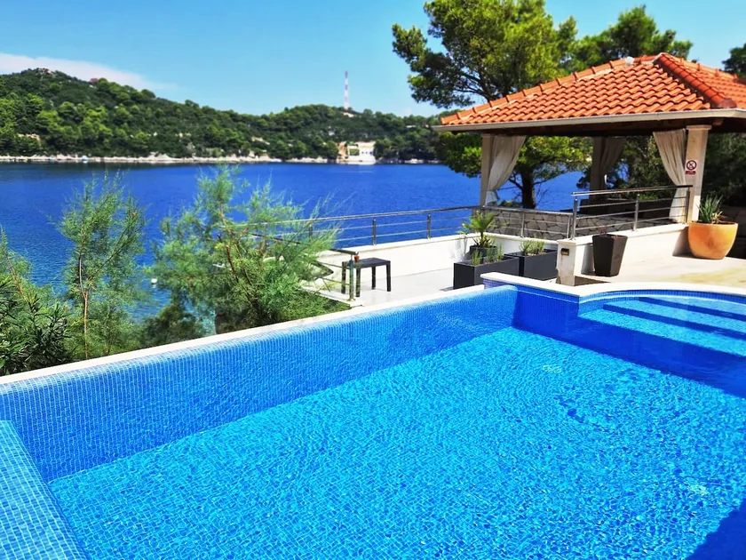 house Anna/hidden paradise with swimming pool - Image 1