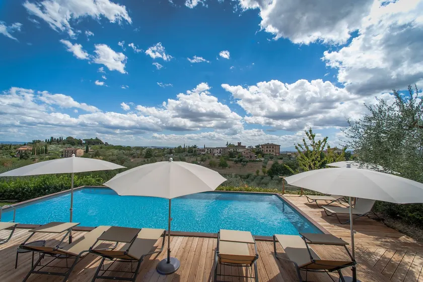 Villa Santa Chiara lejligheder til leje med pool, have tæt på Siena centrum - Image 1