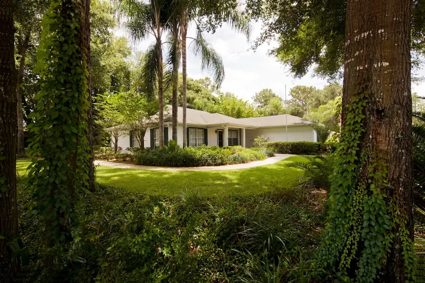 A+ Privacy | Hot Tub | BBQ + Dining | Family +Pets - Image 1