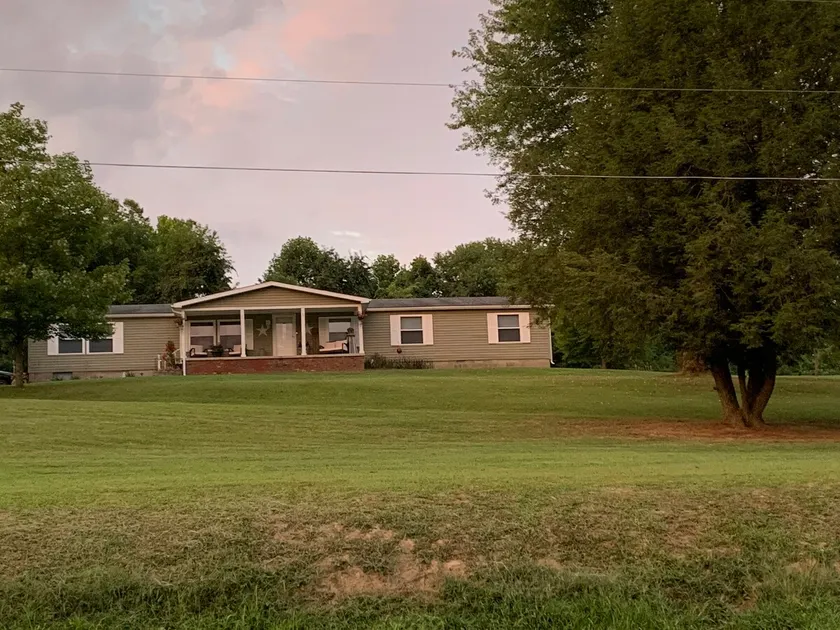 Convenient to OU, Hocking Hills and State Parks - Image 1