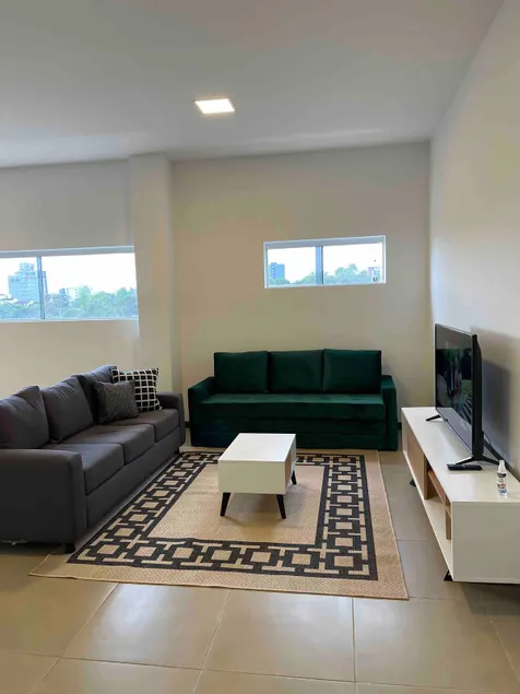 Spacious apartment in a prime location - Image 1