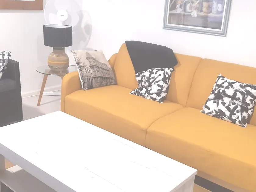 Adorable Little Cottage with Free secured parking - Image 1
