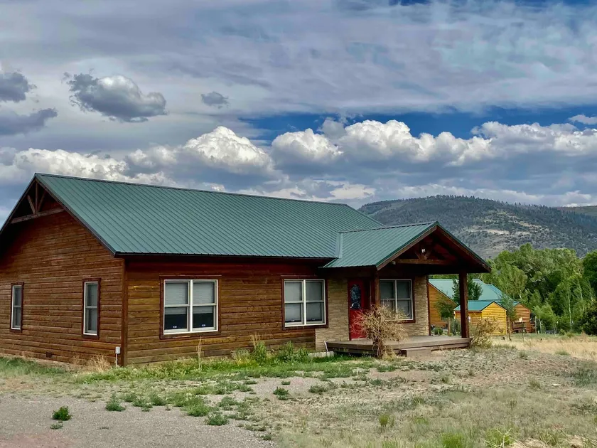 Mountain Getaway Summer Escape - Image 1