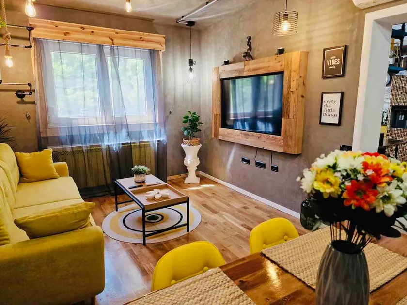 Arthitekt - Stylish 1BR Near Afi Cotroceni - Image 1