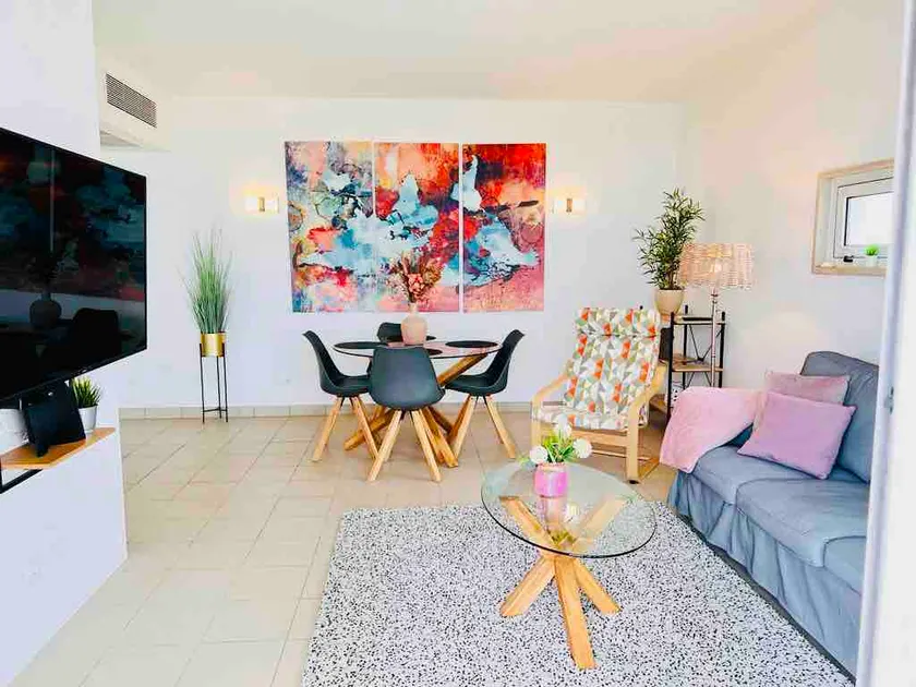 Angies Marina Apartment, includes 2 Free Passes for the Marina Pool - Image 1