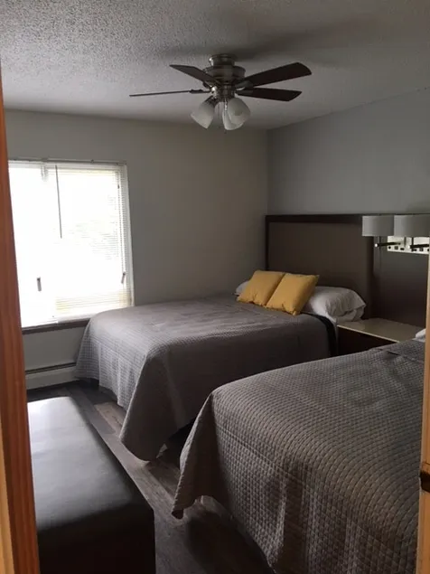 Modern Hotel Style- Sleeps 6 #A301 - Image 1