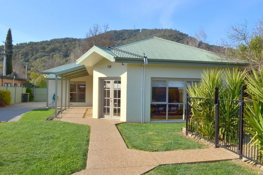 20 Mountbatten Ave, Bright - Image 1