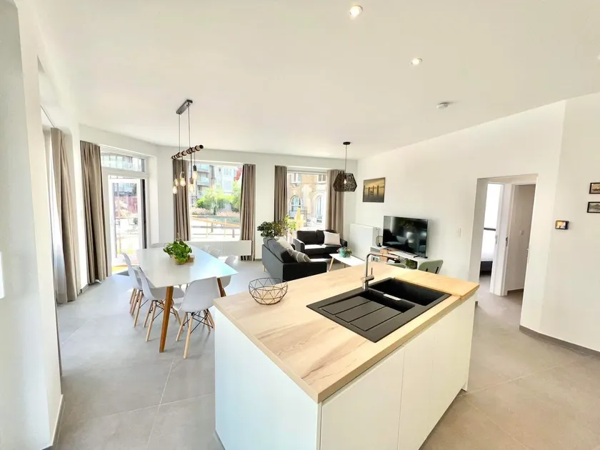 New ground floor apartment with large terrace. - Image 1