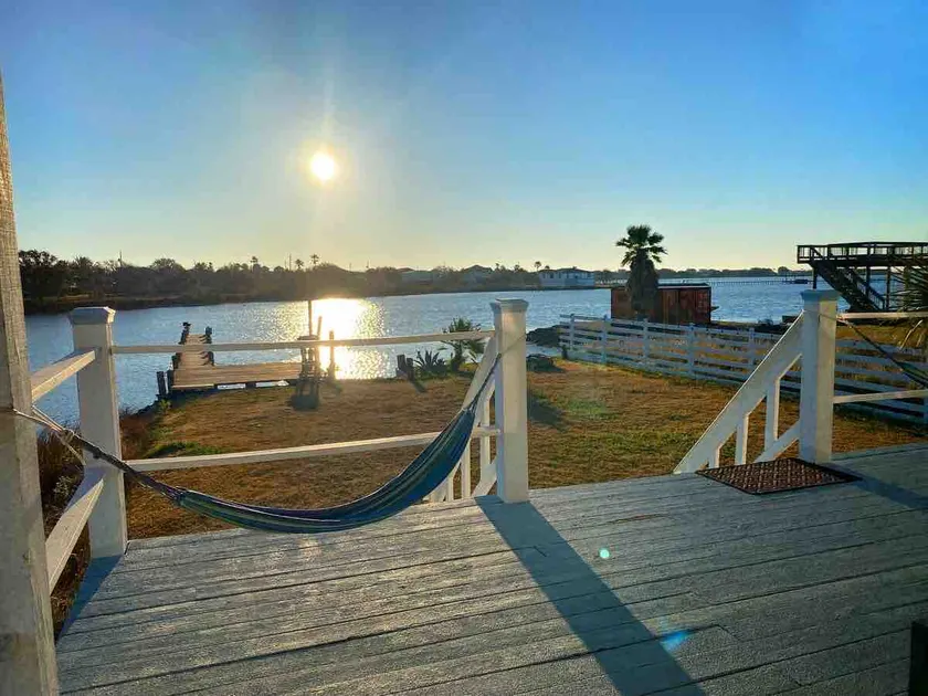 Sunny San Leon Casita!! - Image 1