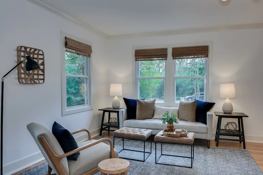 Martingale Cottage - Downtown & Bruce’s Field - Image 1