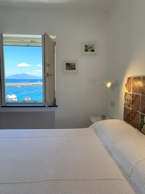 La Baia di Napoli - Image 1