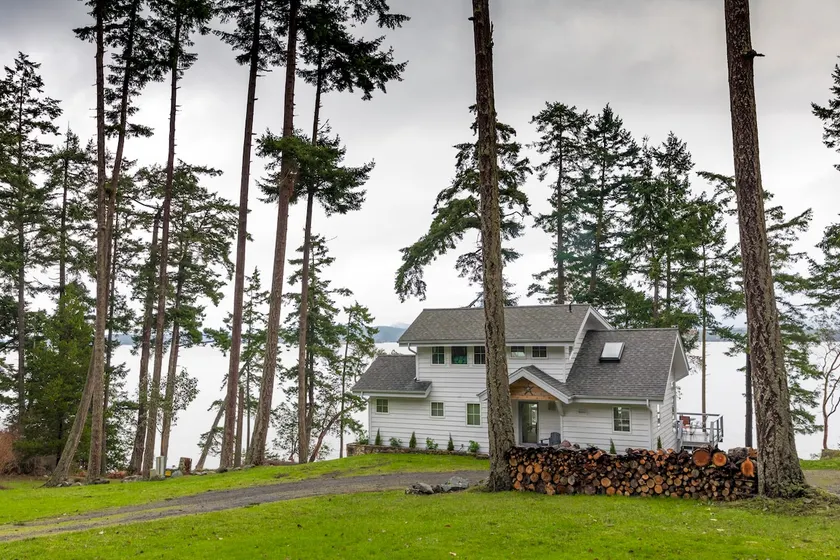Utter Seclusion - Friday Harbor, San Juan Island - Image 1