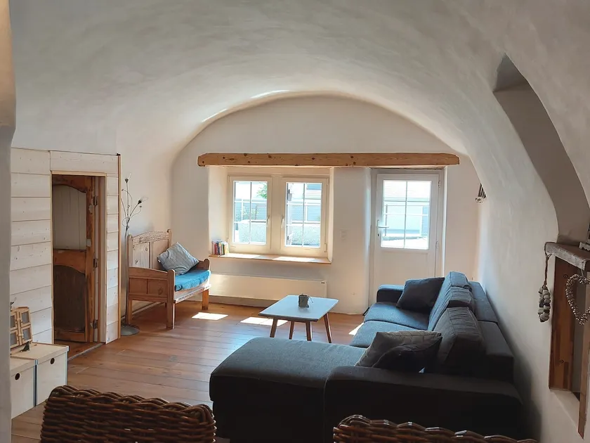 Vaulted apartment in Gruyère in the Intyamon - Image 1