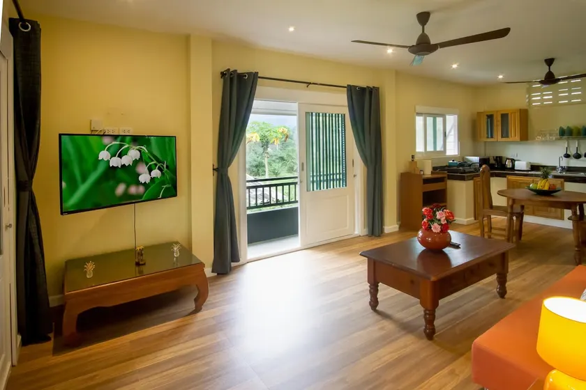 1 Bed Apartment with Balcony, Office & Free Moped - Image 1