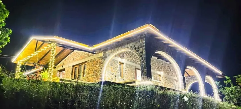 EZE NOF - A hilltop villa with 360º water view - Image 1