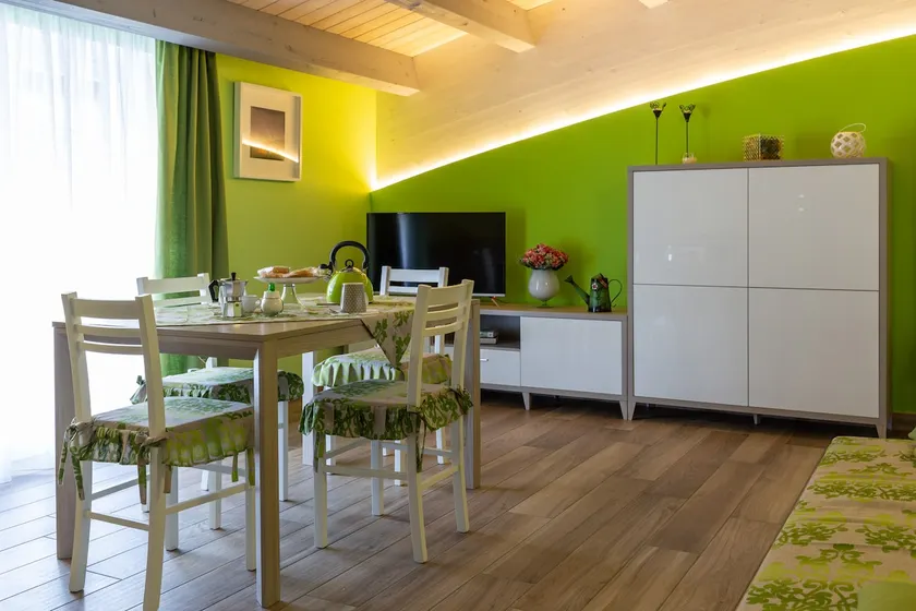 The Eyebrow Green Suite - Image 1