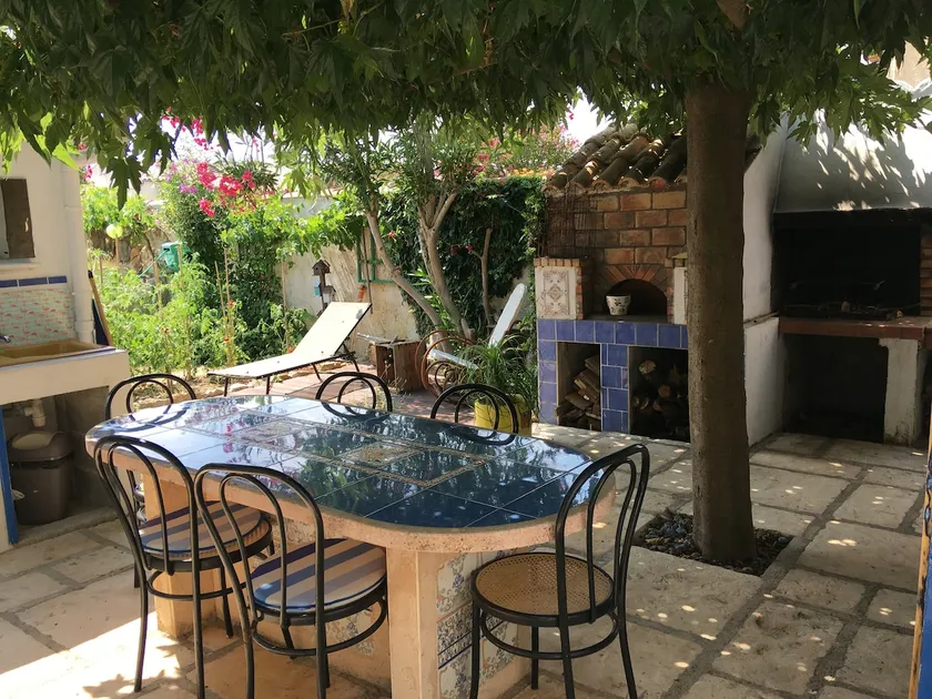Seb&Laeti Guesthouse - Image 1