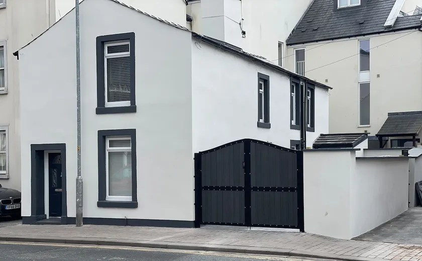 Quirky cottage in the centre of Penrith with a Hot Tub - Image 1