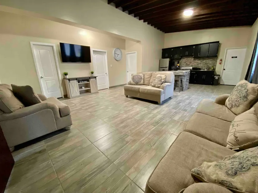 Javier’s 3 bedroom 2 bath beautiful vacation home - Image 1