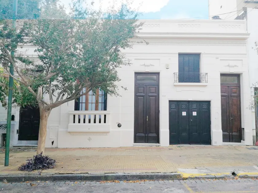 Bright and pleasant house - Good location. - Image 1