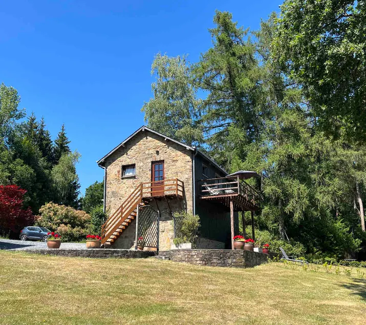 Quiet cottage with stunning forest views - Image 1