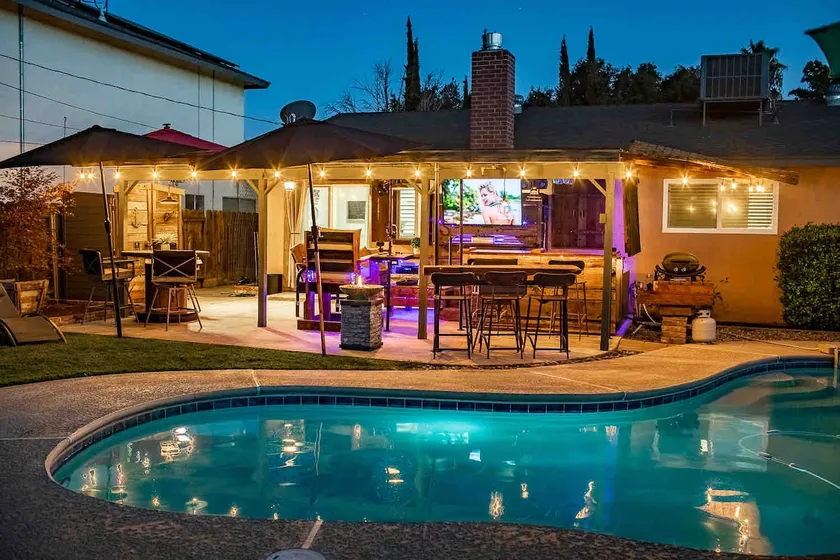 Private Home Heated Pool &Spa w/EV to the Sequoias - Image 1