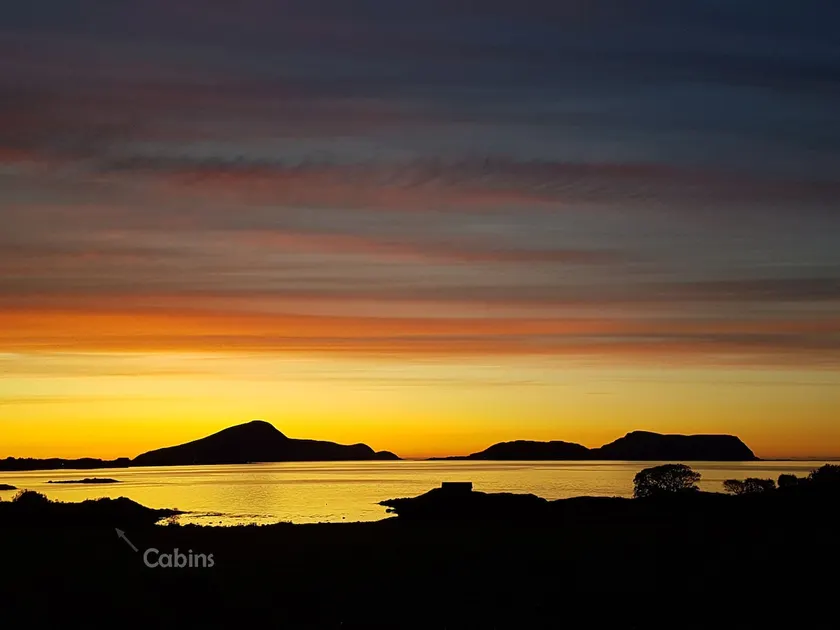 Fjord view, sunsets, hiking, fishing, boat option - Image 1