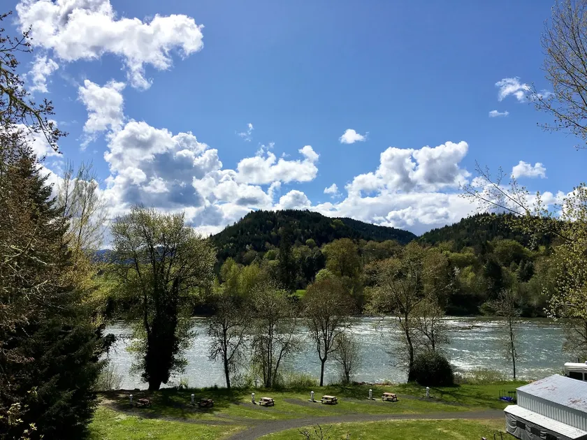 Burkes River View Vacation Home - Image 1