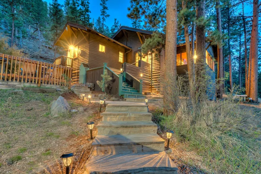 Private, Hot Tub, Views, Wood FP - Walk to Town - Image 1