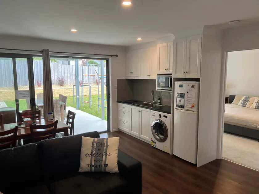 New granny flat at Mt Nelson - 5km from CBD - Image 1