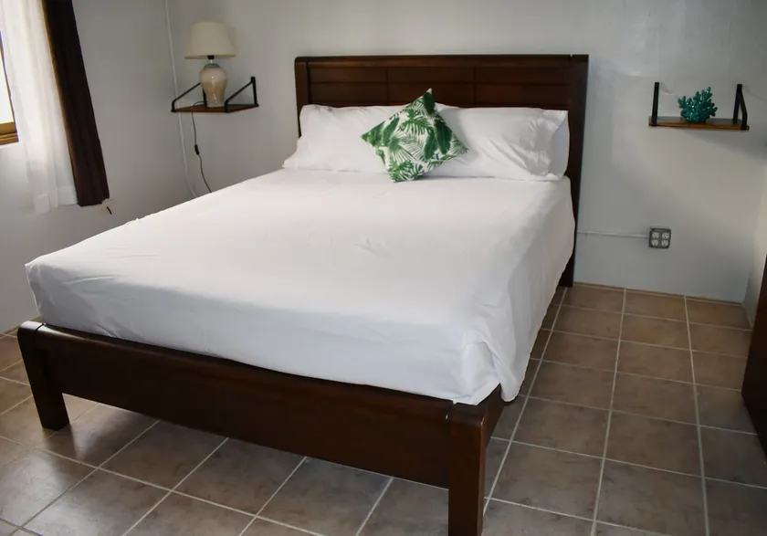 Furnished 1-Bedroom Meda Terrace Unit D in Koror - Image 1