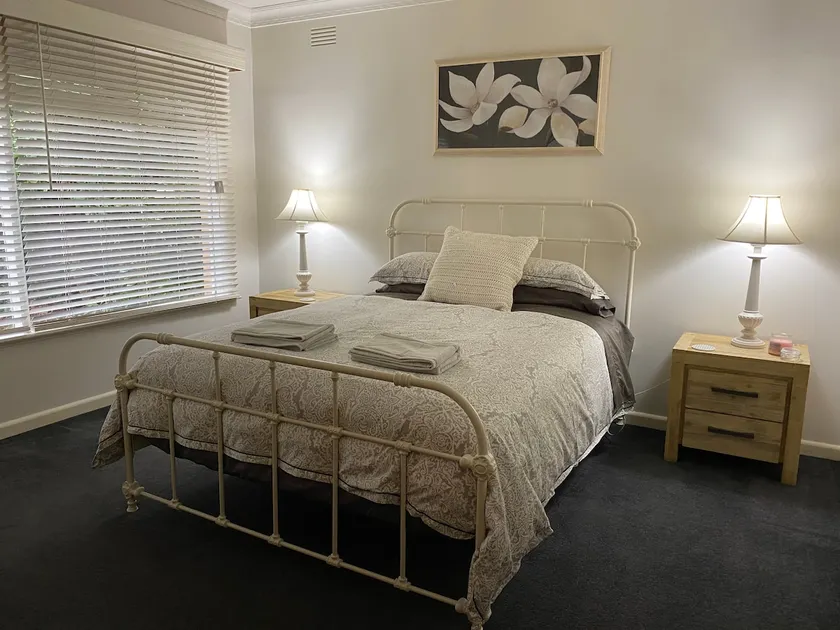 Ballarat Central - Waller House  - Netflix & Wifi - Image 1