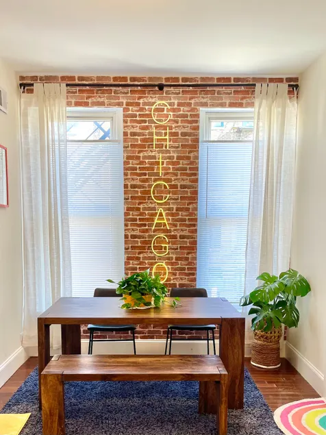 【Central】- Eclectic Fun 1BR APT in Wicker Park - Image 1