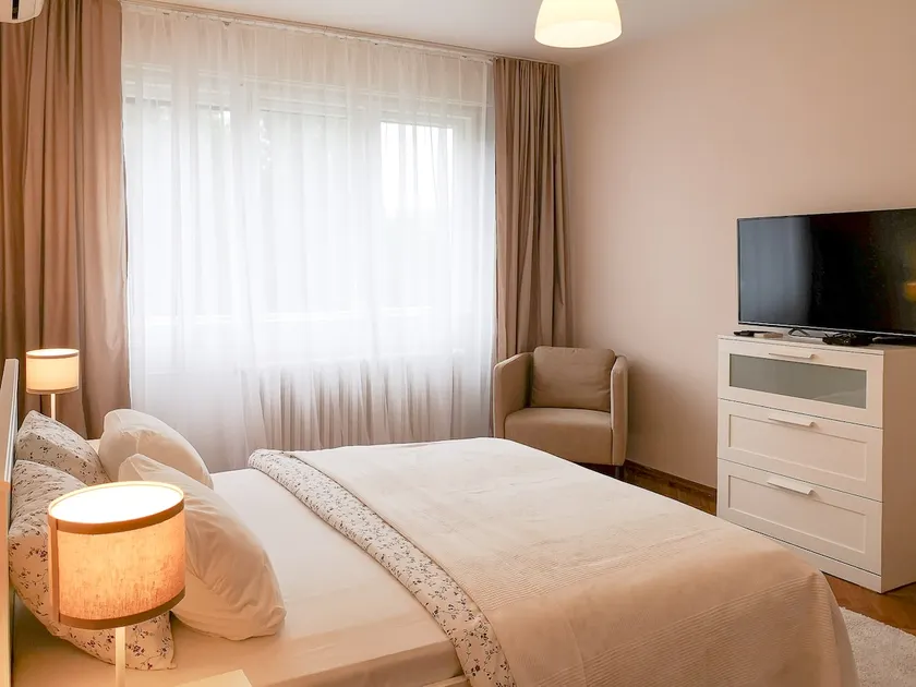Elegant Apartment next to Dunavski Park - Image 1
