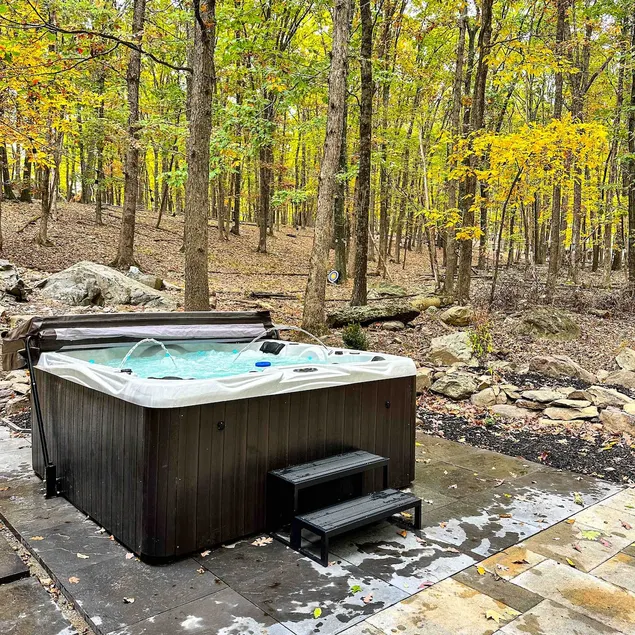 Mahogany Sun Hot Tub Theater Room Fire Pit - Image 1