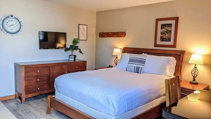 Port Cabana - Unit 3 - Image 1